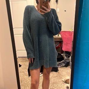 Size Xs Runs super big sweater